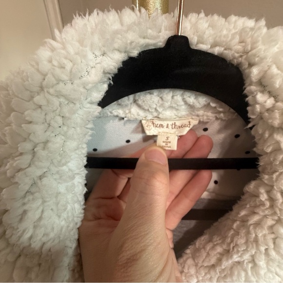 HEM & THREAD Soft White Sherpa Button Up Jacket Cardigan Size Small - Picture 7 of 15